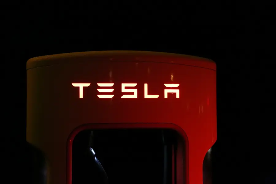 Tesla: trimestre positivo nonostante il Coronavirus