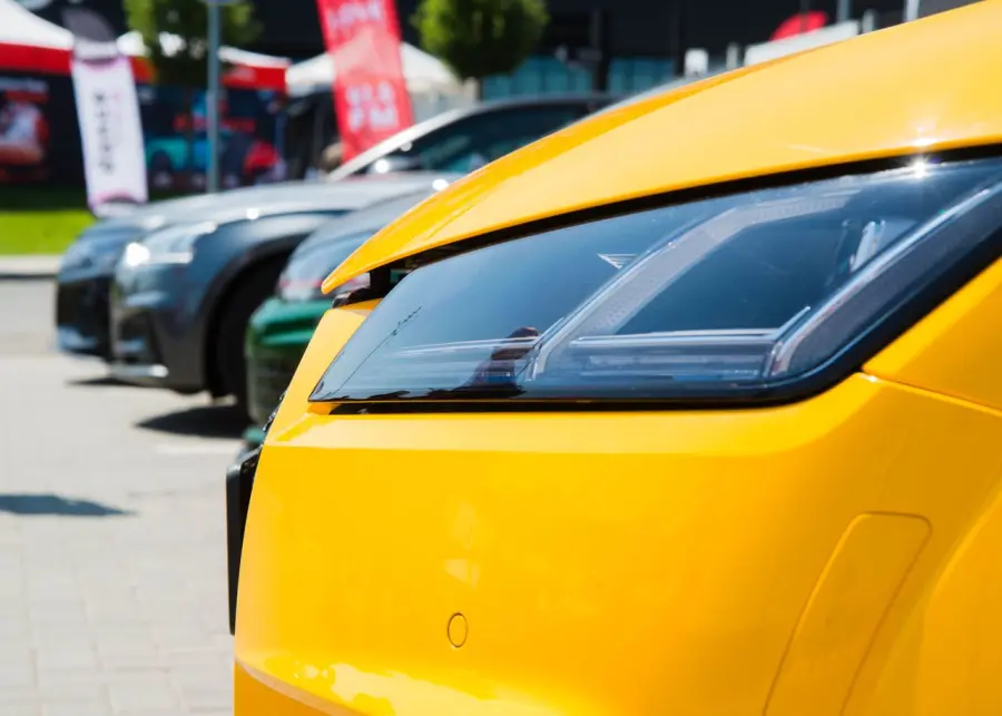 Auto usate sportive, un mercato che non conosce crisi: la richiesta di potenza in più